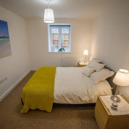 Champion Court Two Bedroom Flat Appartement Bristol